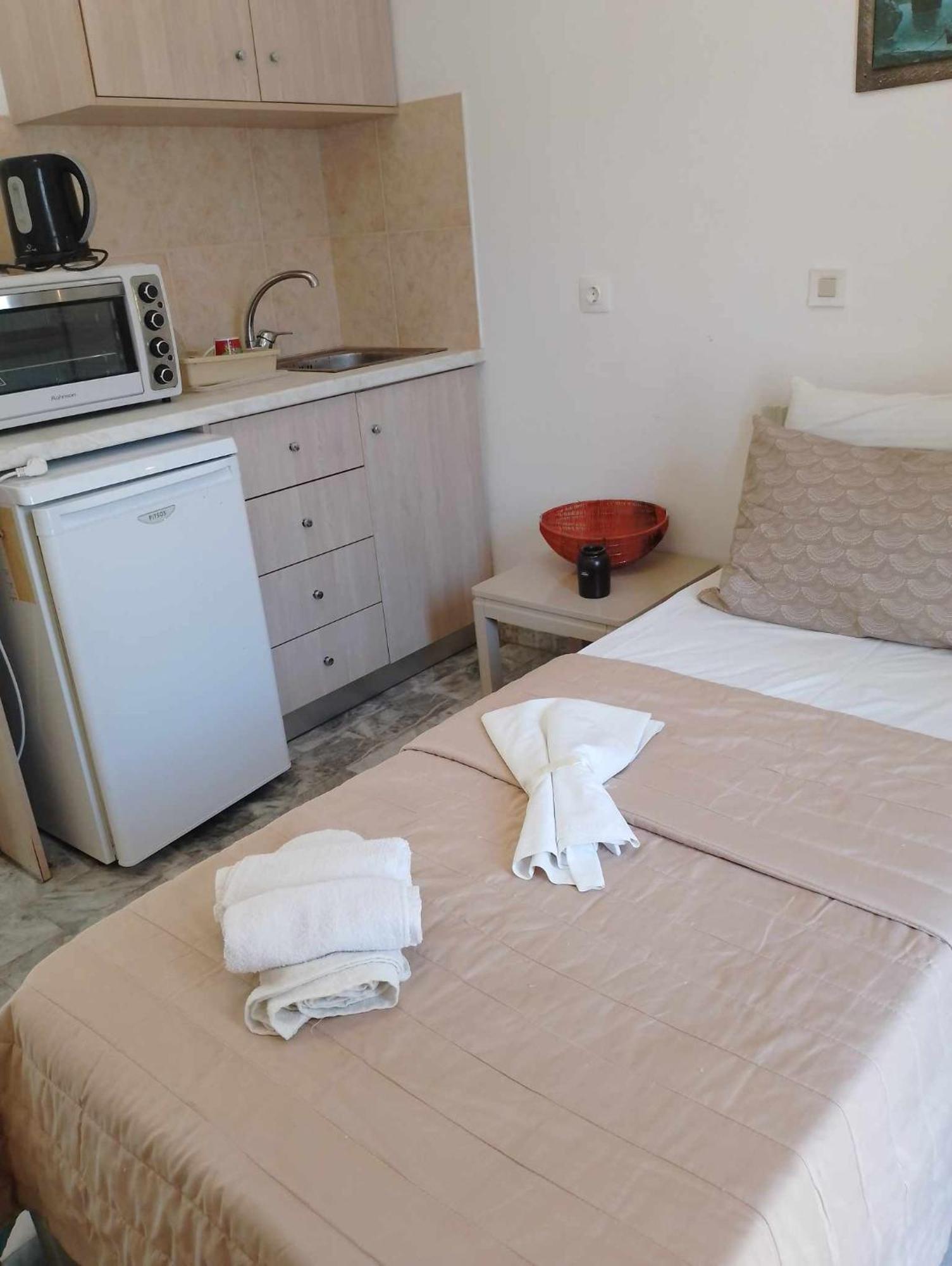 Cleios Rooms And Studios, Kalymnos 85200 Panormos  Eksteriør billede